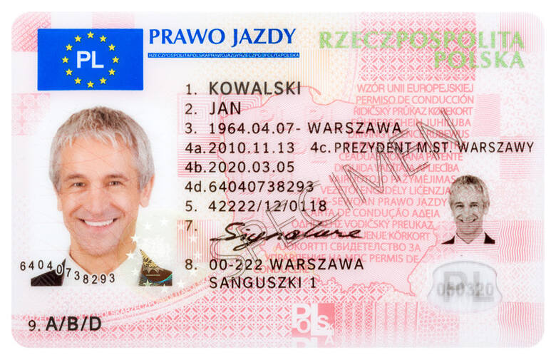 Obwiązkowa Wymiana Prawa Jazdy Bezterminowego w 2025r 3 Przykład nowego wzoru polskiego prawa jazdy przód